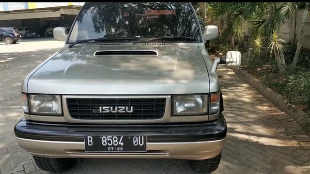 Mobil~isuzu~Bighorn~1994~mobil langka harga terjangkau смотреть онлайн