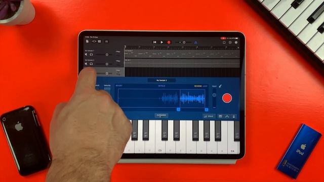 How to Sample ANYTHING in GarageBand for iPad/iPhone смотреть онлайн