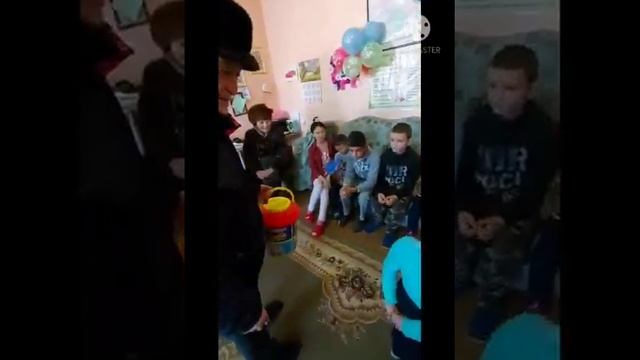 Каракол шаарындагы "Ирада"балдар уйуно Жаны жылдык белегим. смотреть онлайн
