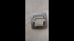 Как двухклавишный проходной выключатель Legrand использовать как обычный