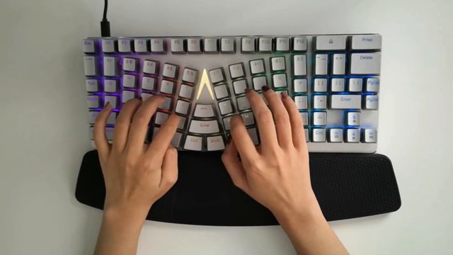 Silver X-Bows in Apple Layout смотреть онлайн