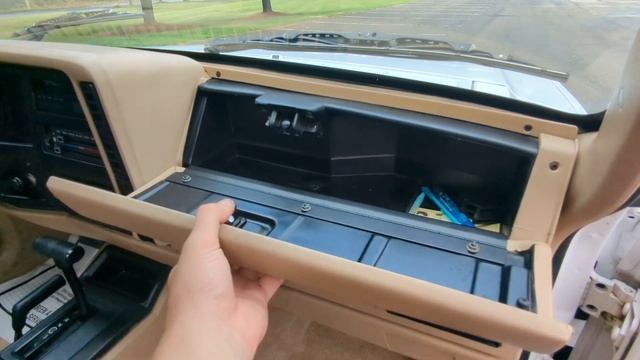 4K Review 1995 Jeep Cherokee Sport 4x4 XJ Virtual Test-Drive & Walk-around смотреть онлайн
