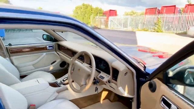 1997 Daimler Six 4.0 LWB X300 Auto - Very Low Miles 37k - Rare Model @ The Malton Motor Company смотреть онлайн