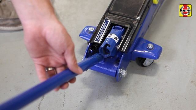 How to use the different types of car jacks смотреть онлайн