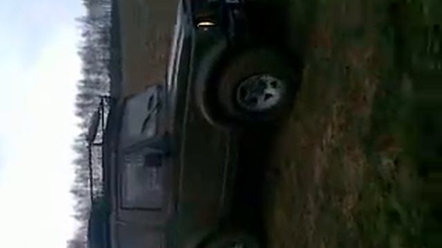 Isuzu Trooper 2.8tdi & Suzuki Samurai 1.3 смотреть онлайн