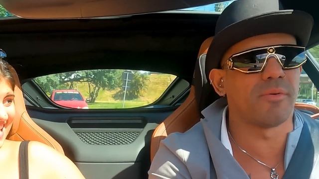 FAZENDO UBER DE JAGUAR смотреть онлайн