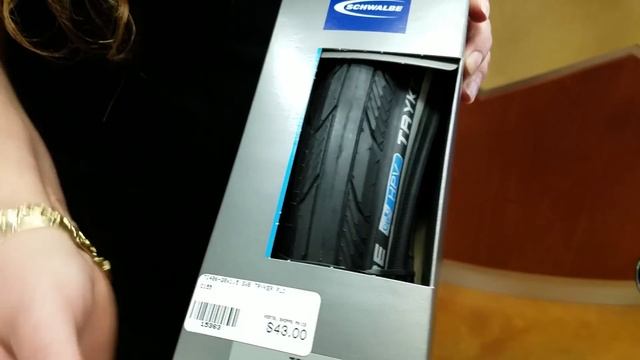 Schwalbe Tryker & Spicer Tires смотреть онлайн