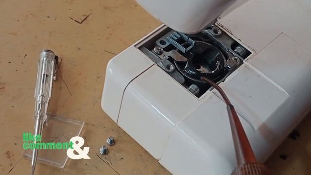 HOW TO FIT SHUTTLE IN SINGER JANOME BROTHER JAGUAR #singer #brothersewingmachine #janome #jaguar смотреть онлайн