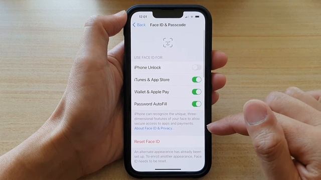 iPhone 13/13 Pro: How to Enable/Disable Wallet & Payment on the Lock Screen смотреть онлайн