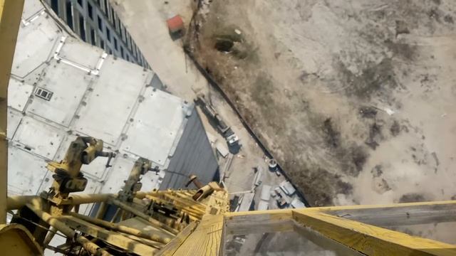 башенный кран КБ674А.9 выгрузка панелей смотреть онлайн