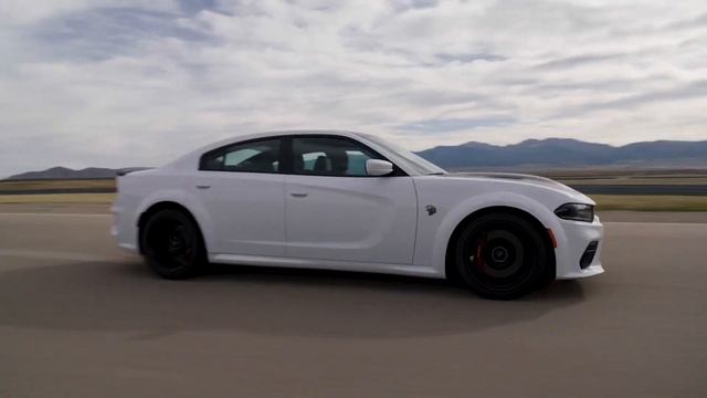 World’s Fastest Sedan - 2021 Dodge Charger SRT Hellcat RedEye смотреть онлайн