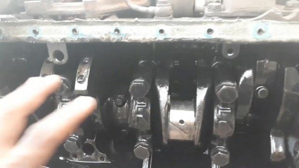 Isuzu 6BG1 engine sound fault solution? video part 1