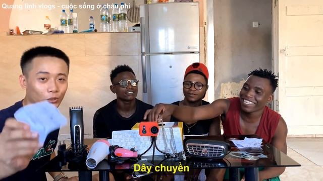 Quanglinhvlogs || Bốc Thăm Nhận Quà Tết ( Lucky draw to receive Tet gifts ) #239 смотреть онлайн