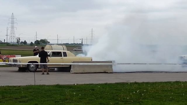 1976 lincoln Continental Burnout смотреть онлайн
