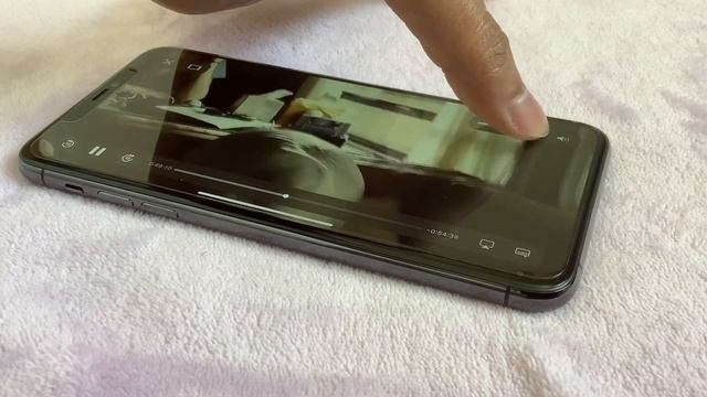 iPhone 11 Pro Max Review - 6 Months Later | Battery Health at 100% смотреть онлайн