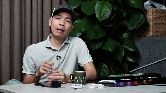 Nên mua sạc, cáp Apple hay của hãng thứ 3 смотреть онлайн