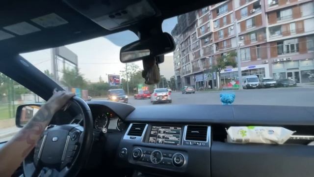 UKIQ VOZI RANGE ROVERA! * steta 4000€ * смотреть онлайн
