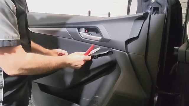 2022 Isuzu MU-X front door trim removal смотреть онлайн