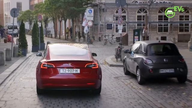 Elon Musk Teases 3 New Tesla EV Models, Including Cheapest Yet смотреть онлайн