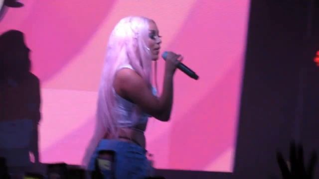 "Tia Tamera" LIVE - Doja Cat |03/08/20| Heart Breakers Ball | Phoenix, Arizona смотреть онлайн