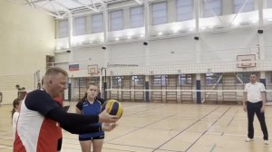 Приём планирующей подачи в волейболе. Открытый урок Сергея Самсонова