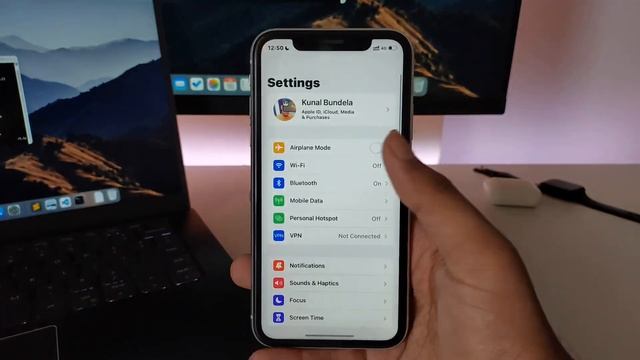 [HINDI] Clear System Data on iPhone Right Now or iPhone can get *HACKED* смотреть онлайн