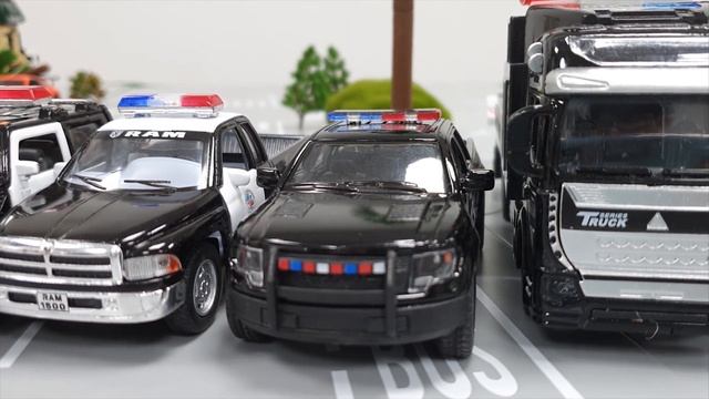 Police Car Toys Chase l usa police car l police car driving with siren смотреть онлайн