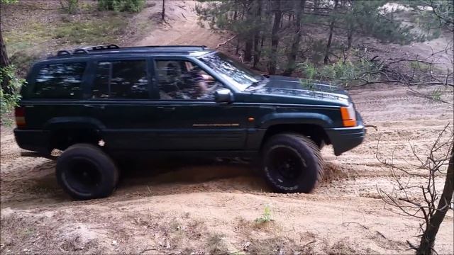 Jeep Grand Cherokee ZJ 5.2 Goodyear Wrangler смотреть онлайн