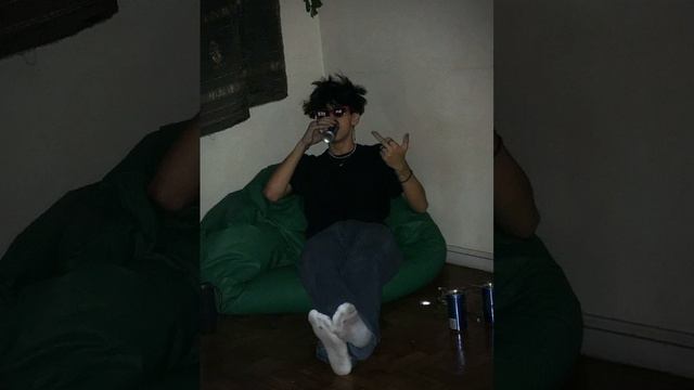 Mac DeMarco - freaking out the neighborhood (sped up + pitched) смотреть онлайн
