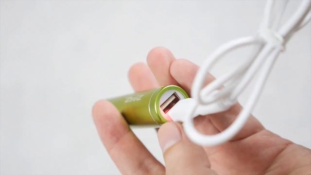 ZAAZ - zewnętrzna bateria do Iphone. Power Bank, Bank Energii. смотреть онлайн