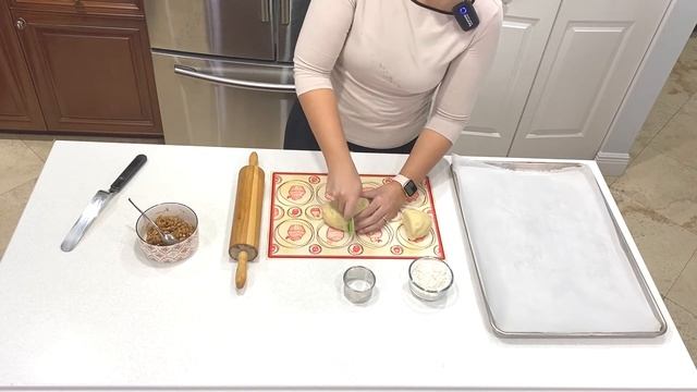 Delicious Apple Pie Cookies | Chefika's Kitchen смотреть онлайн