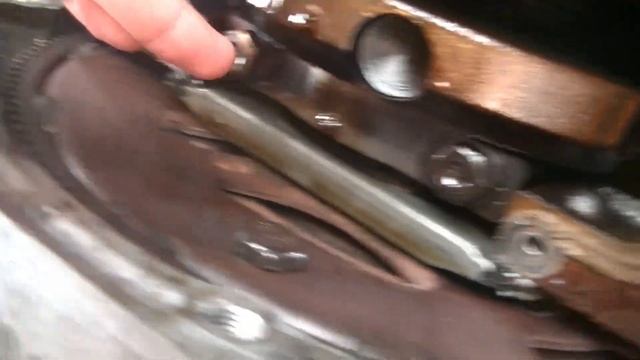 2007-2011 wrangler upper oil pan gasket replacement!! смотреть онлайн