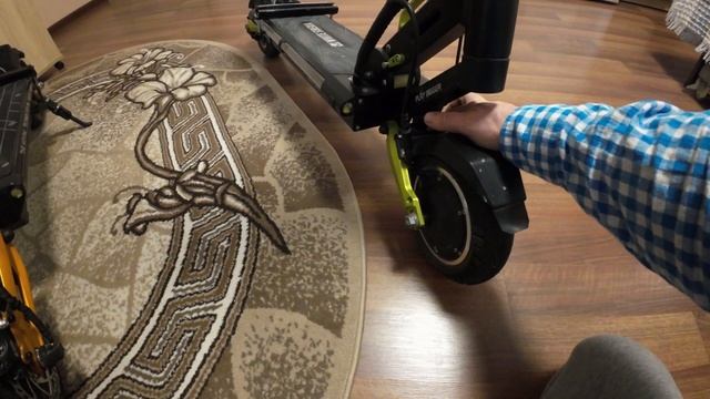 Сравнение электросамокатов WHITE SIBERIA NERPA PRO 3600W и WHITE SIBERIA SPUTNIK 2000W. смотреть онлайн