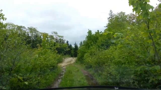 2002 Jeep WJ Grand Cherokee Overland on trail descent смотреть онлайн