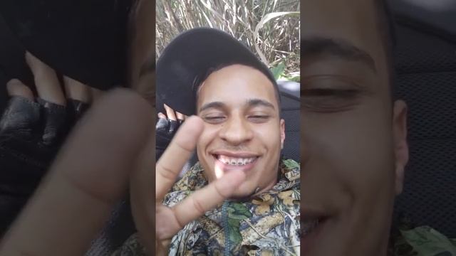 bala comendo firme, e traficante do C.V de boa na guerra do campinho milícia!! смотреть онлайн