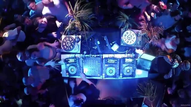 Laurent Garnier Boiler Room LeSucre 2015 playing Kölsch - The Road смотреть онлайн
