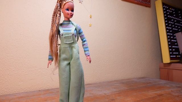 Are you afraid to break old dolls? смотреть онлайн
