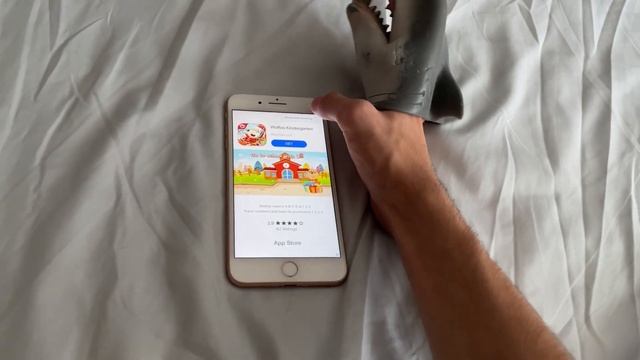 SB Movie: Shark Puppet plays My Talking Angela 2! смотреть онлайн