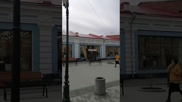 Недавно я открыла для себя удивительный город, наполненный красивыми старинными зданиями.