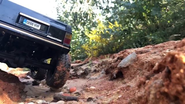 RC Comanche SCX10 Cherokee Pickup Trail Rig "Black Phantom" смотреть онлайн