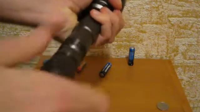 Фонарик UniqueFire UF-V6