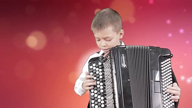 "Игра в мяч" исполняет Тонкошкуров Роман смотреть онлайн