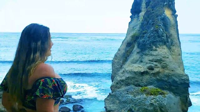 Fashion Film - BeachWear - Nusa Penida e Bali смотреть онлайн