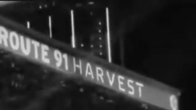 Does the EVIDENCE of Room 32-135's WINDOW Being BROKEN at 12:23 am LOOK Familiar? смотреть онлайн