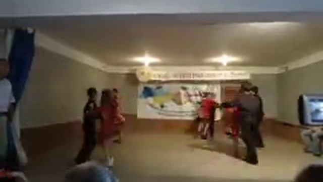 Танцуют дети класс!! смотреть онлайн