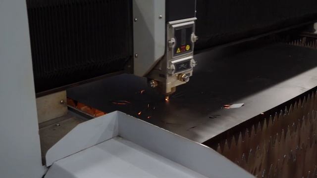 Лазерная резка стали смотреть онлайн