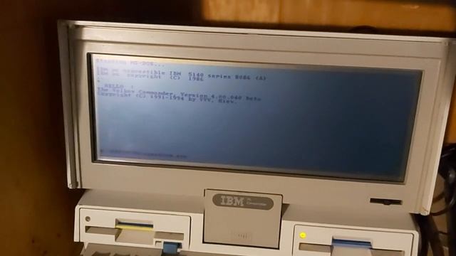 IBM 5140 retro laptop processor test with old Dos program смотреть онлайн