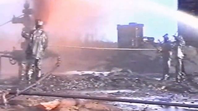 Один день военизированного отряда на ликвидации открытого фонтана в скважине⛲(ГНВП) смотреть онлайн