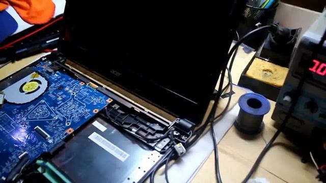 SOLVED, PROBLEM ACER V5 471 NO CHARGING, NO POWER смотреть онлайн