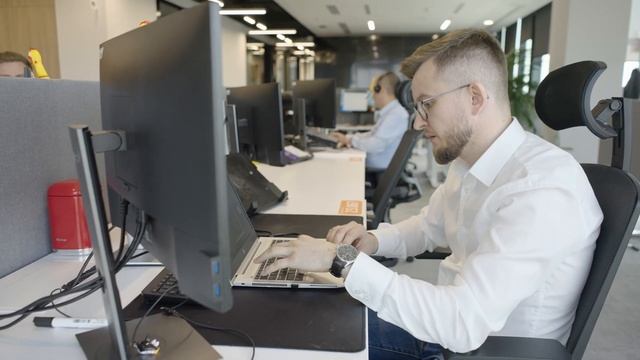 ING uses Microsoft Security solutions to reimagine banking for a digital audience смотреть онлайн